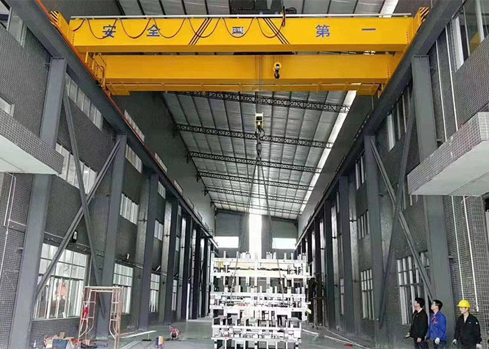 QD双梁桥式起重机(图1)
