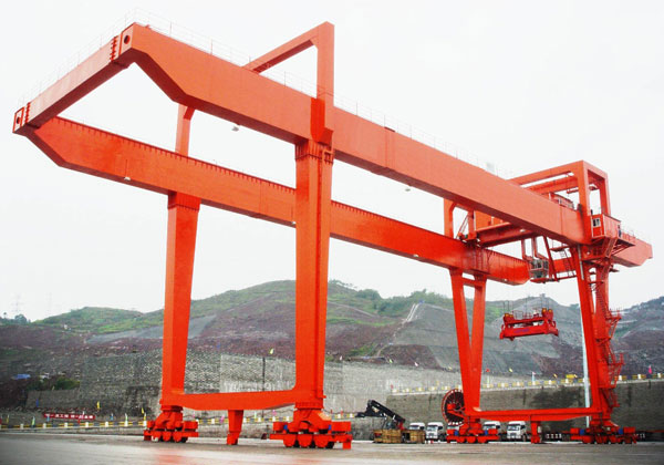 集装箱门式起重机