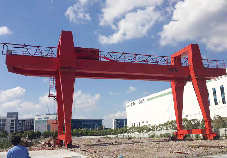 集装箱门式起重机